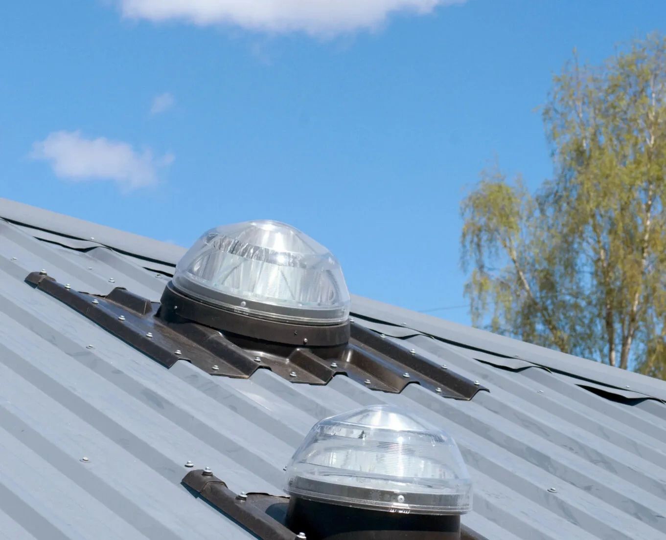 skylight with exhaust fan